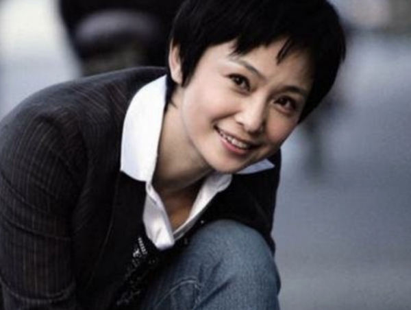 边梅个人简介及出生家庭