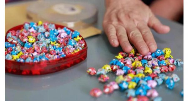 我国第一位飞上太空的女航天员是谁