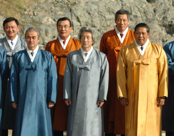 南朝鲜和北朝鲜什么时候分开的