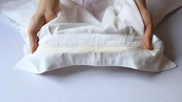白衣发黄怎么样才能洗白