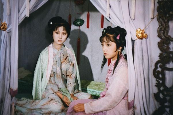 紫鹃是谁的侍女