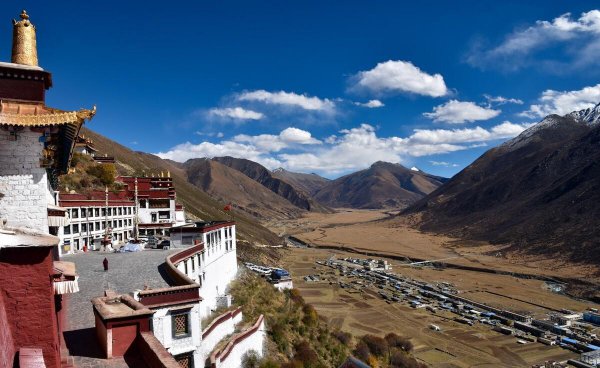 拉萨周边旅游景点攻略