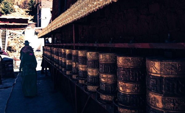拉萨周边旅游景点攻略