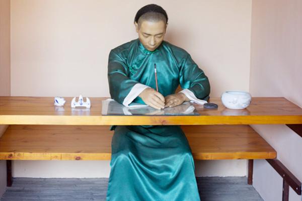 右布政使相当于现在什么官