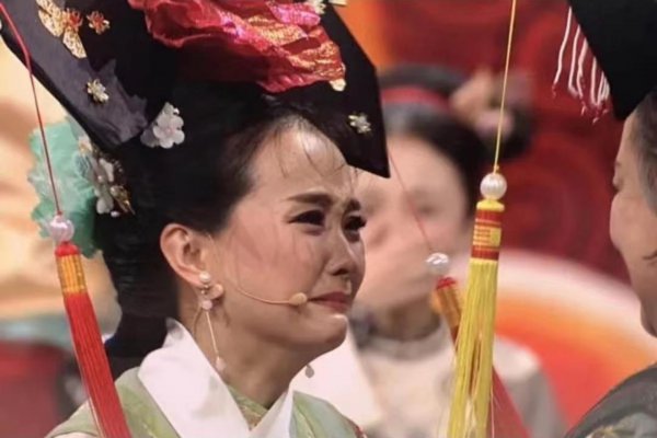 晴格格王艳简介