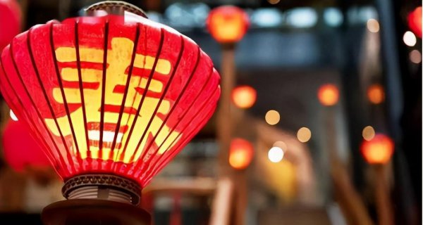 关于春节由来的传说故事