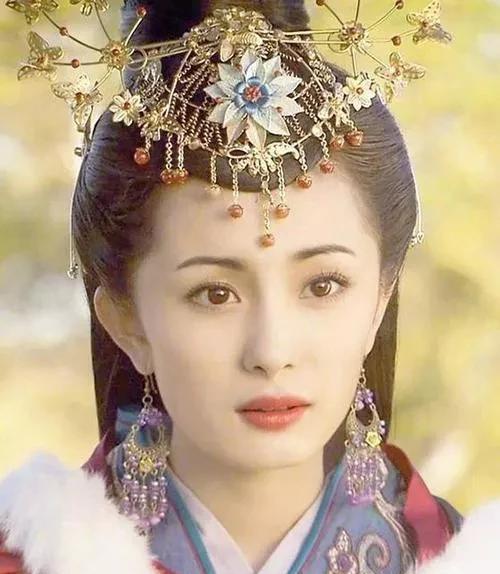 昭君出塞后被匈奴单于封为什么