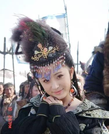 昭君出塞后被匈奴单于封为什么
