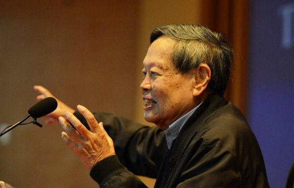 杨振宁和翁帆怎么走到一起的