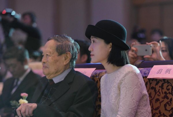 杨振宁和翁帆怎么走到一起的