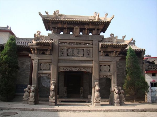 山西王家大院谁开始建的