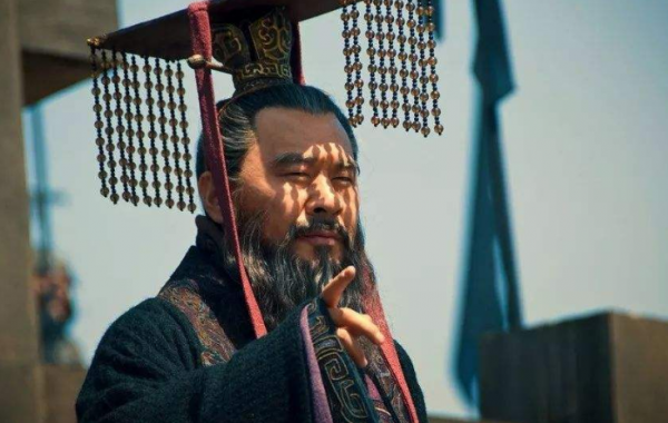 挟天子以令诸侯是谁的计策