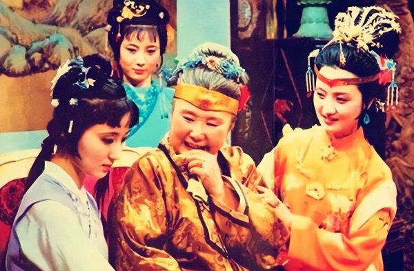 红楼梦有哪四大家族组成