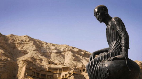 译经大师鸠摩罗什一生简介