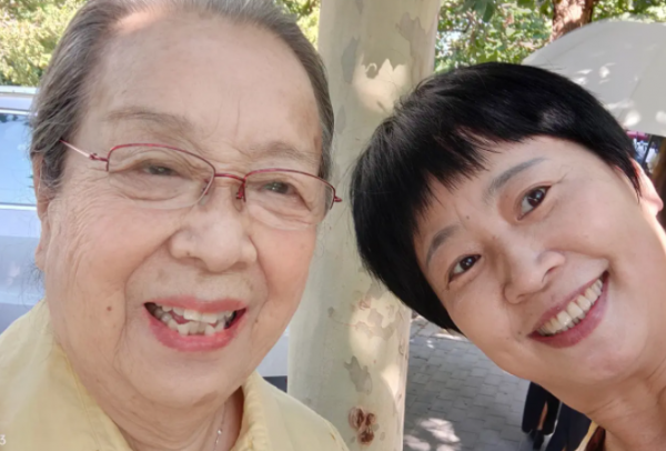 李启明容嬷嬷多大了