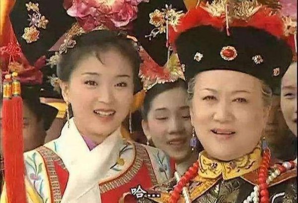 弘历的亲生母亲是谁