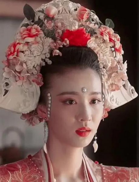 古代妇人的发髻叫什么名字