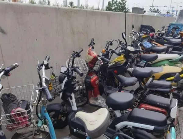 电瓶车充满电后不耐用