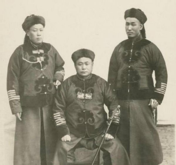 一品佩刀侍卫是什么意思
