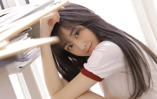刚认识的女孩怎么聊天增进感情