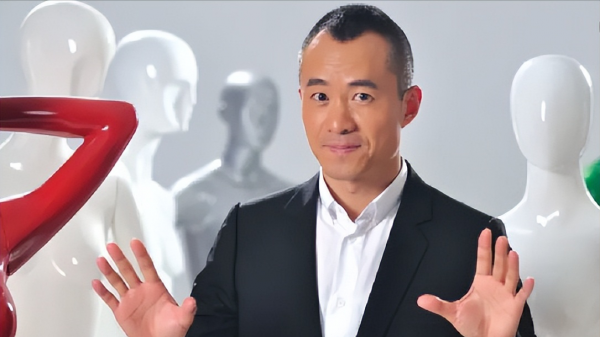 元央视主持邱启明个人简历