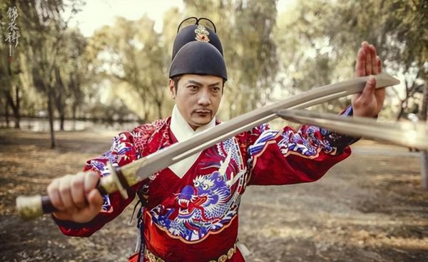 明代官服颜色与品阶的关系