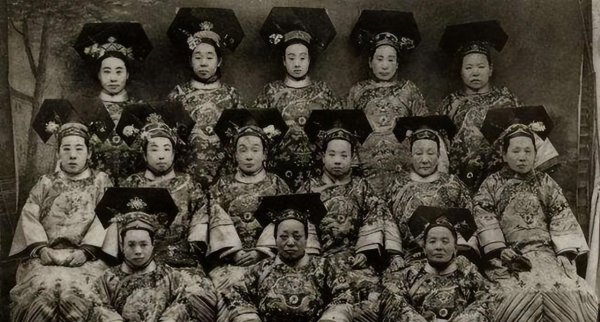 钮祜禄氏有哪些名人