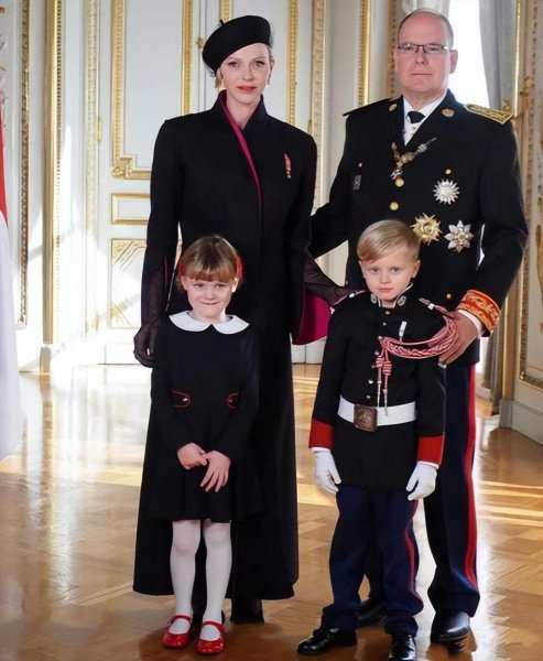 摩洛哥王妃夏琳现状