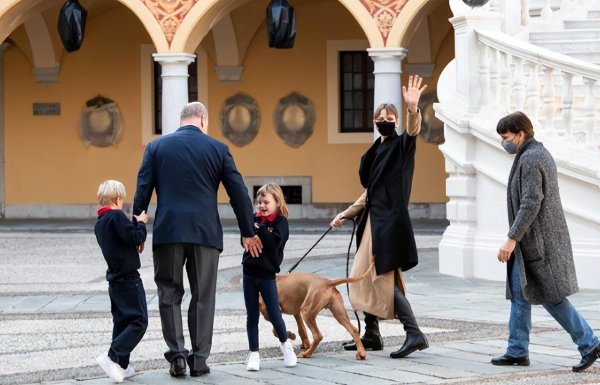 摩洛哥王妃夏琳现状