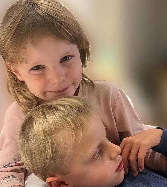 摩洛哥王妃夏琳现状