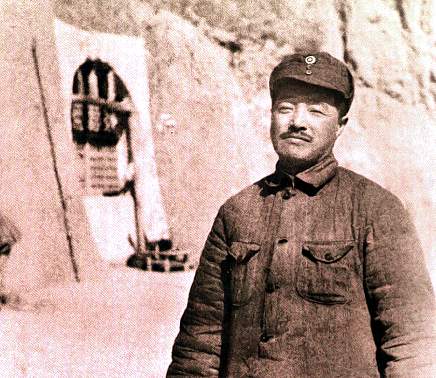 开国元帅1927年八一起义总指挥是谁