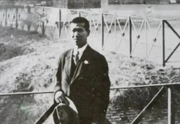 人民音乐家冼星海生平及作曲歌曲