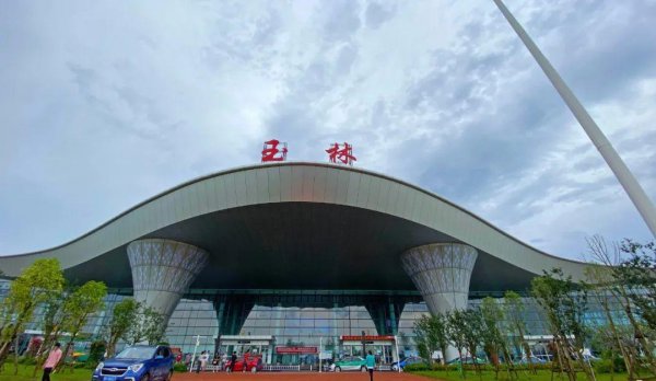 广西广东交界城市是哪个