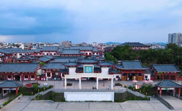 广西广东交界城市是哪个