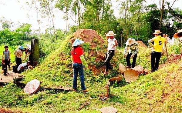 新坟前三年有什么讲究