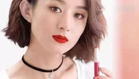 远看脸近看眼不远不近看眼窝是什么意思