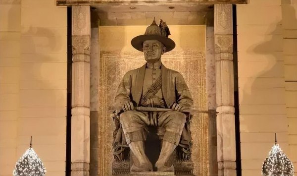 泰国吞武里大帝郑信个人简介