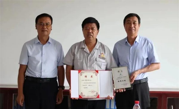 张天福的人生创业经历