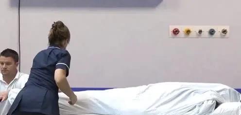 人死的时候为什么要盖住脸图片