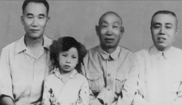 相声界的捧哏巨匠郭启儒简介