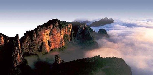 两湖两广两河山分别指的是什么