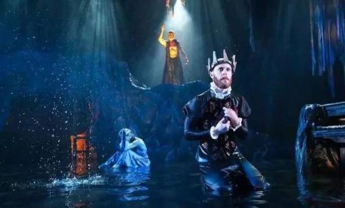 莎士比亚哪国人