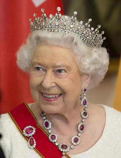 伊丽莎白一世和二世有什么区别