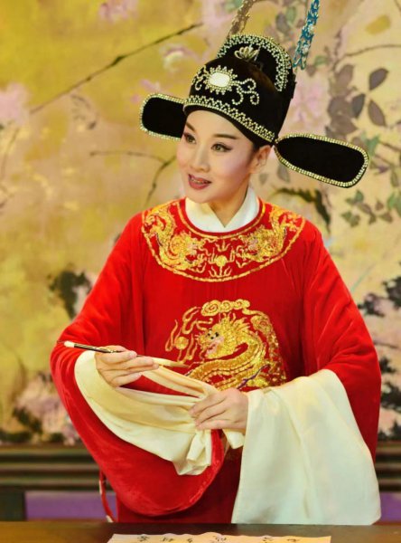 韩再芬个人简历