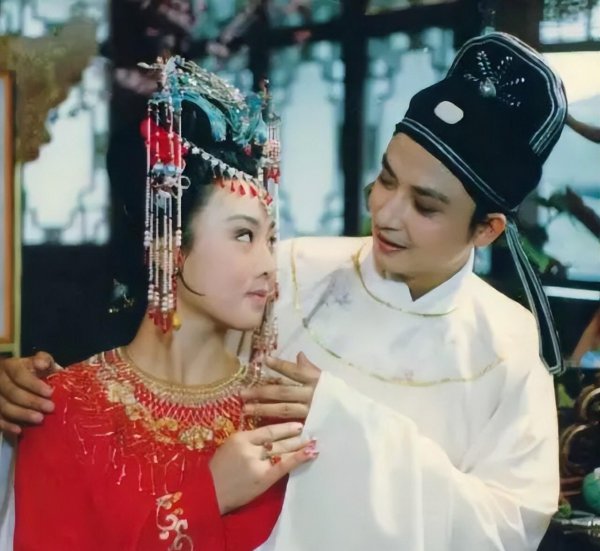 韩再芬个人简历