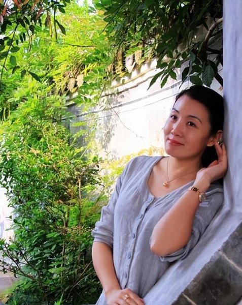 韩再芬个人简历