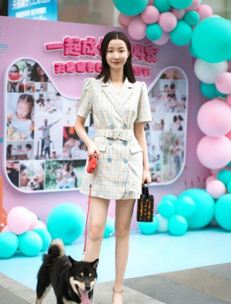 连衣裙搭配什么鞋子