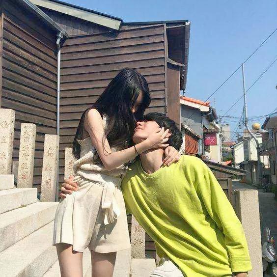 男生在等你复合的表现
