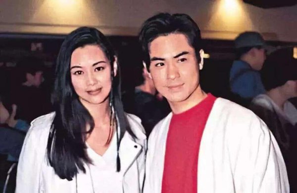 王羽的女儿王馨平个人简介