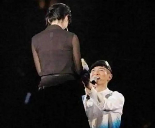 刘德华与吴倩莲的关系